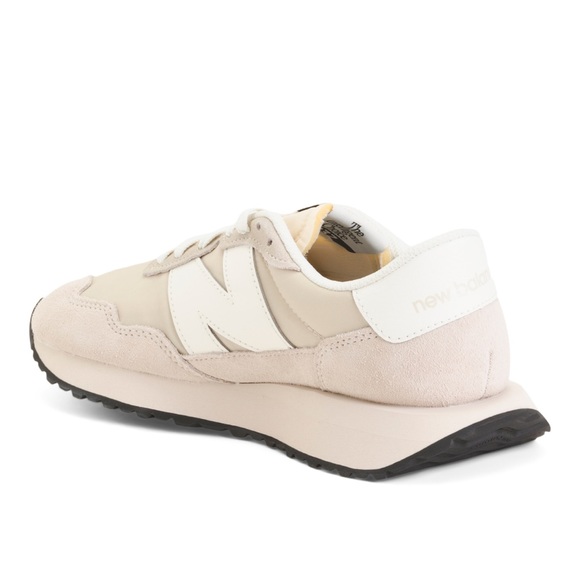 🎉LAST PIECE🎉NEW BALANCE Lifestyle Sneakers - Picture 4 of 5